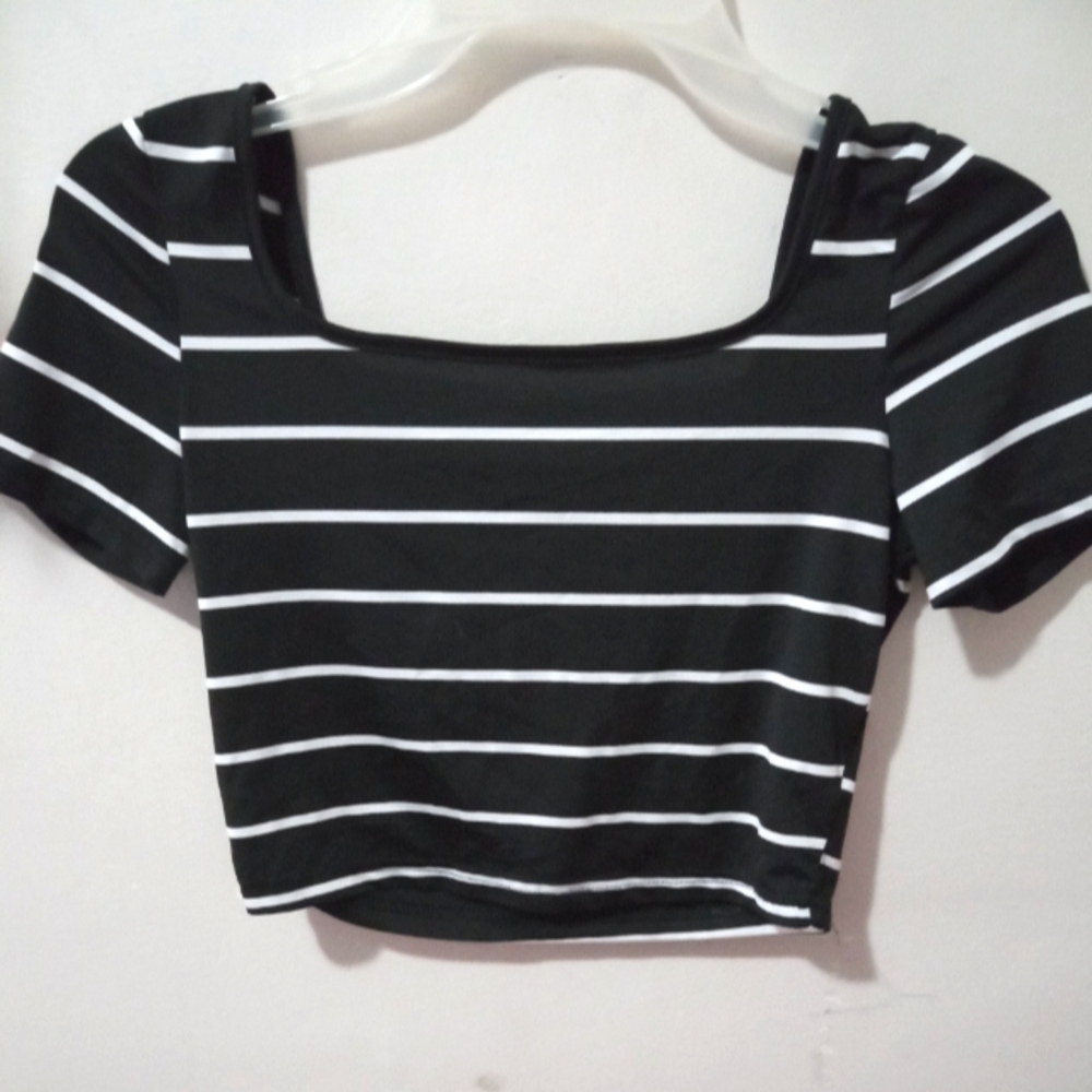 SHEIN women's crop top white and black striped size:M